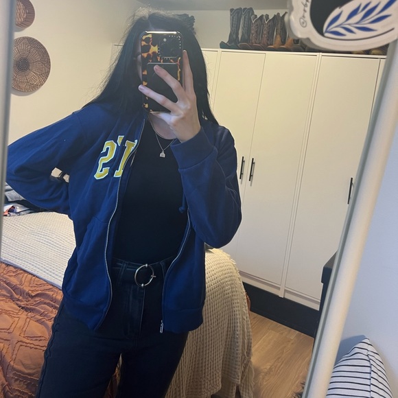 Levi’s zip up - Picture 2 of 2